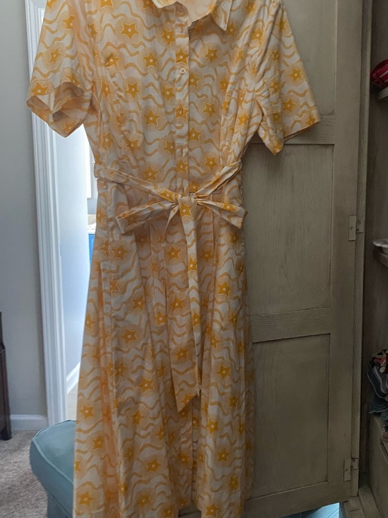 Boden Dresses & Skirts - Boden Yellow Star-Print Maxi Shirt Dress